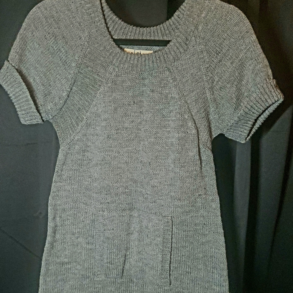 LEI Women's Heather Gray Crew Neck Sweater